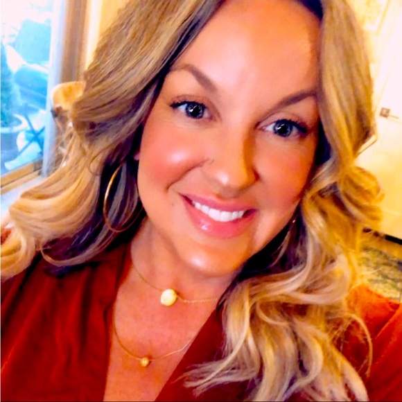 Meet your Posher, Rebecca - Picture 5 of 16